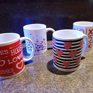 4 brand new Valentine's Day mugs